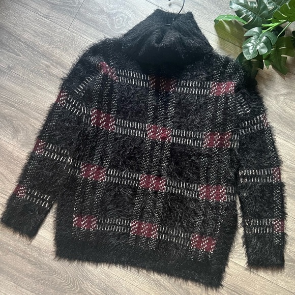 Anthropologie sanctuary eyelash fuzzy turtleneck sweater size small - Picture 8 of 10